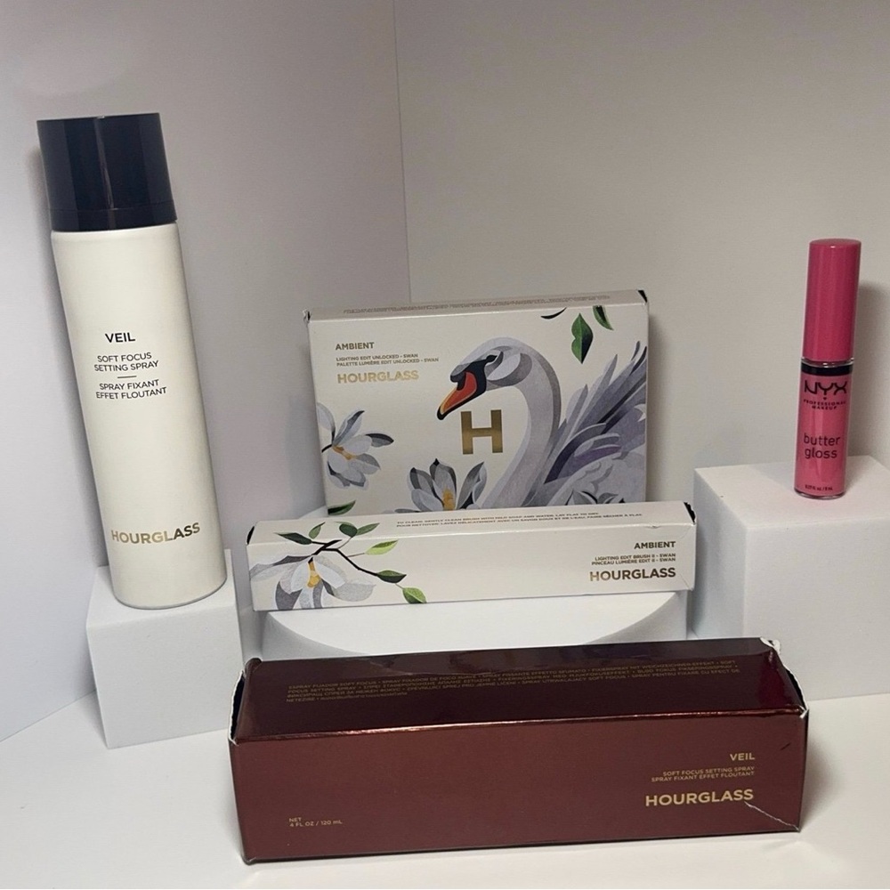 Hourglass Ambient Lighting Swan Palette || Swan Brush || Veil Setting Spray